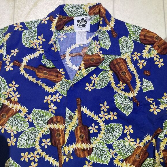 Vintage Hilo Hattie Hawaiian Shirt Men's Size L Flowers Made In‎ USA Camp Guitar - Picture 1 of 8